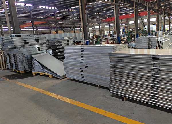 廠房實(shí)景（半成品）